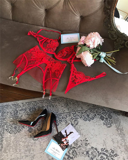 Floral Lace Desire Lingerie Set