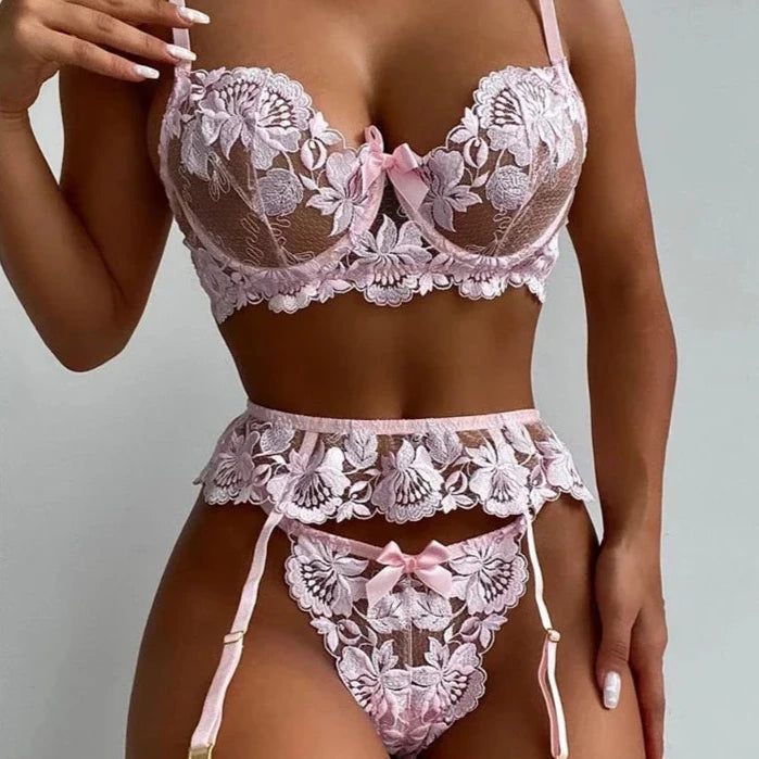 ensemble rose dentelle lingerie